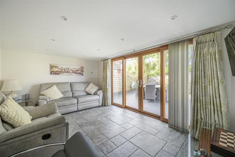 3 Bydown, Seaford, BN25 3NF