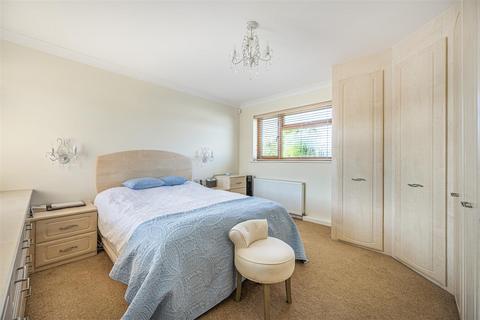 3 Bydown, Seaford, BN25 3NF