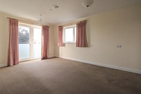 2 bedroom apartment for sale - 37 Burnham Court, Malmesbury
