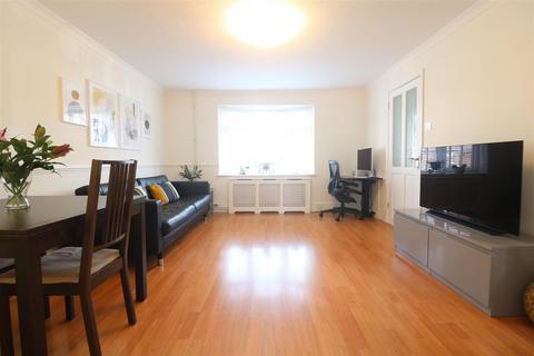 17 Shawbridge, Harlow, CM19 4NJ