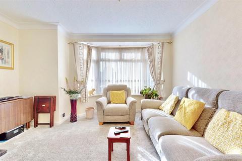 71 Cecil Road, Romford, RM6 6LB