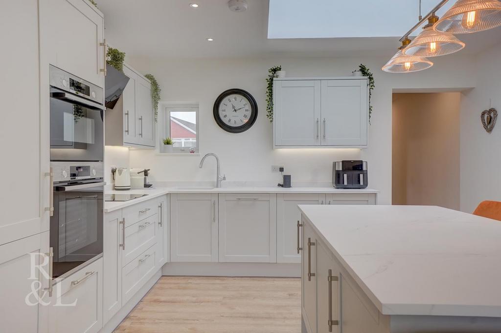 Beech Avenue (14).jpg