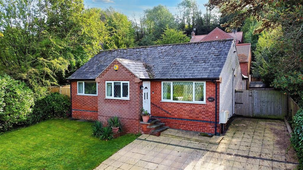 Nottingham Road, Stapleford, Nottingham 2 bed detached bungalow for