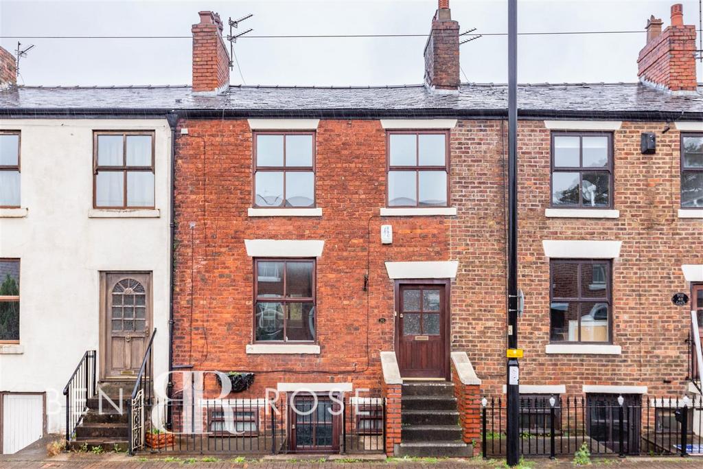 Fox Lane, Leyland 3 bed terraced house for sale £210,000