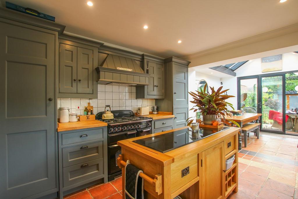 Evendons Lane, Wokingham, RG41 3 bed detached house for sale £675,000