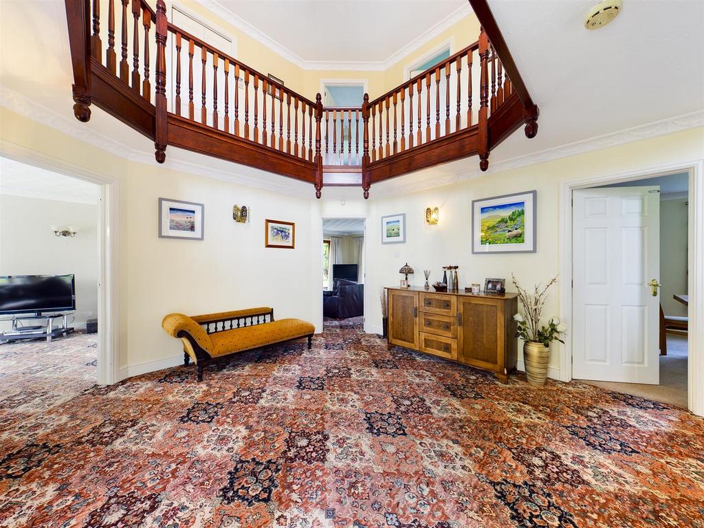 Back Lane, Long Newton StocktonOnTees TS21 8 bed house for sale £