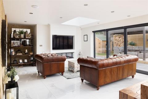 Builders House School Lane, Collingham, Wetherby, LS22 5BD