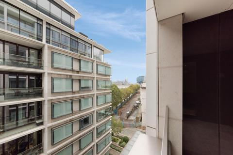 1 bedroom apartment to rent, Sugar Quay, Landmark Place, City, EC3R