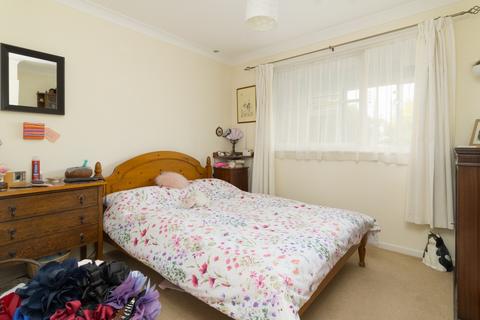 2 bedroom terraced bungalow for sale - Beecholme Drive, Kennington