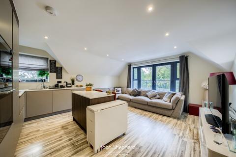 2 bedroom flat for sale - Stratford Road, Shirley, Solihull, West Midlands, B90