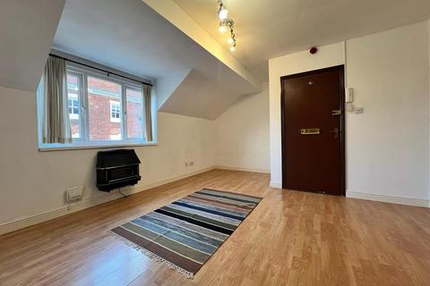 1 bedroom flat to rent, Lawson Court, 198 High Street, Hull, East Riding of Yorkshire, HU1