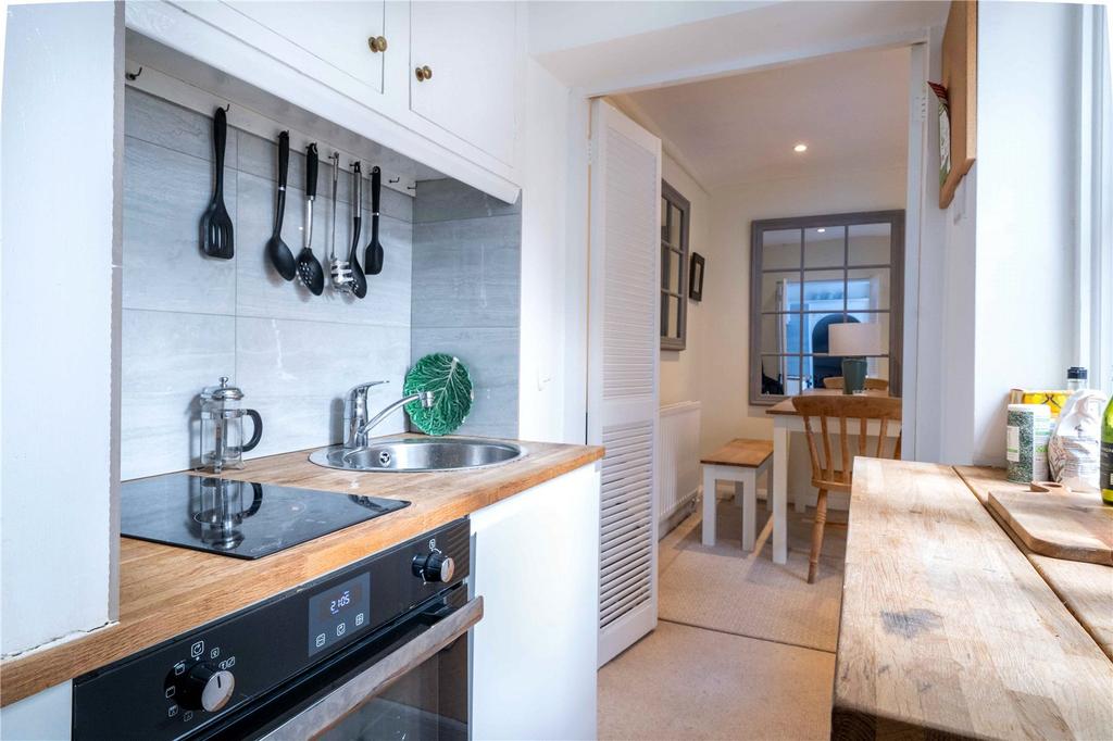 Studio Kitchen