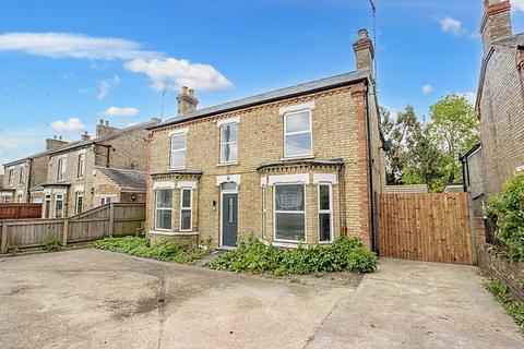 4 bedroom detached house for sale, Sutton Road, Wisbech