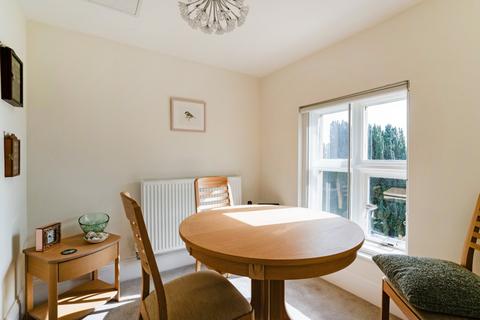 2 bedroom apartment for sale, Gloucester Court, Croxley Green, Rickmansworth, Hertfordshire, WD3