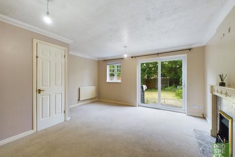 3 bedroom end of terrace house to rent, Weaver Moss, Sandhurst, Berkshire, GU47