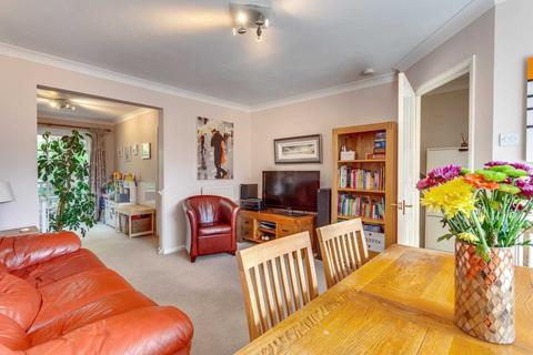 3 Blaenant, Emmer Green, Reading, RG4 8PH