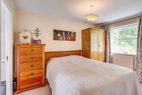 3 Blaenant, Emmer Green, Reading, RG4 8PH