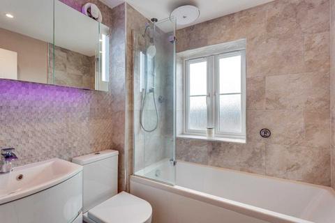 3 Blaenant, Emmer Green, Reading, RG4 8PH