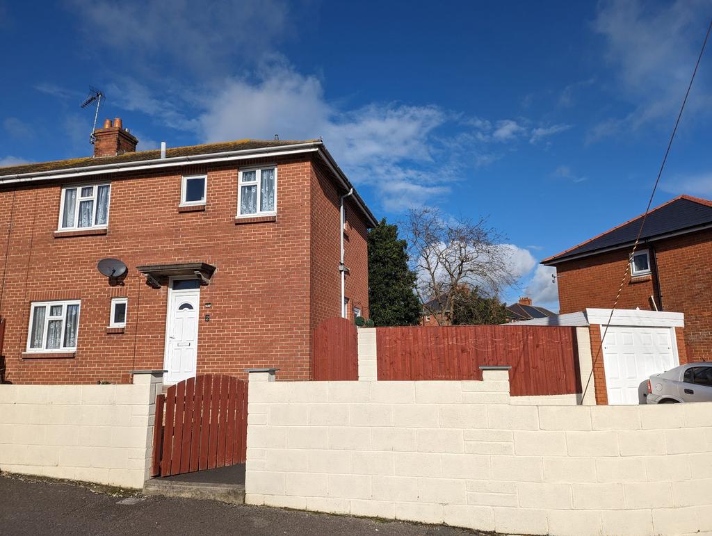 Short Road, Weymouth 3 bed semidetached house for sale £280,000