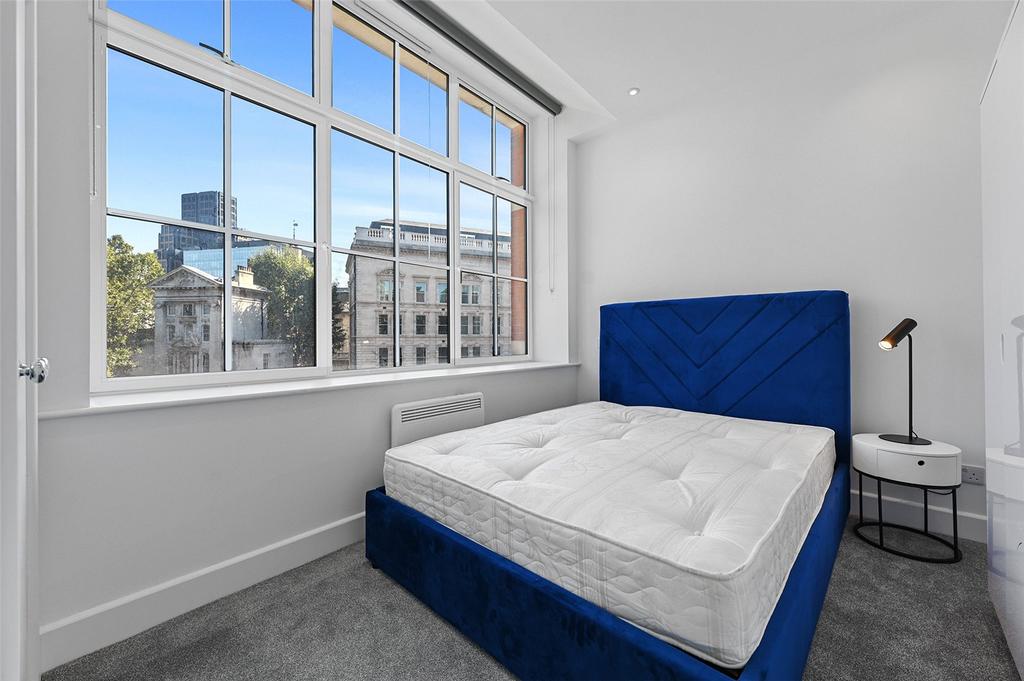 Apartment in London - View 5