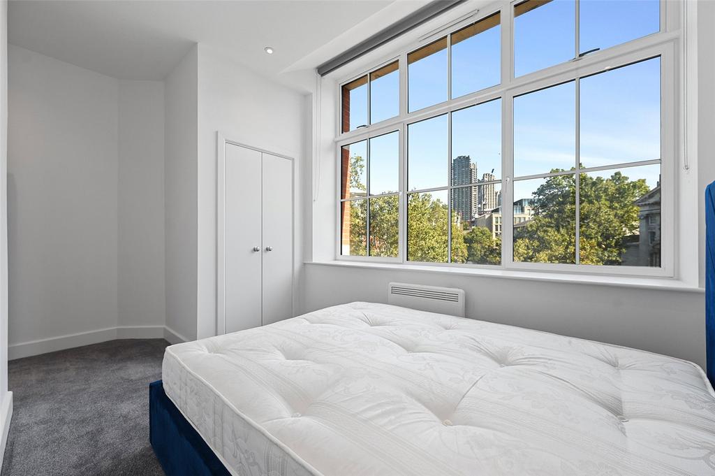 Apartment in London - More