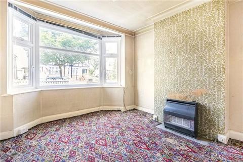 40 Lyncroft Gardens, Hounslow, TW3 2QX