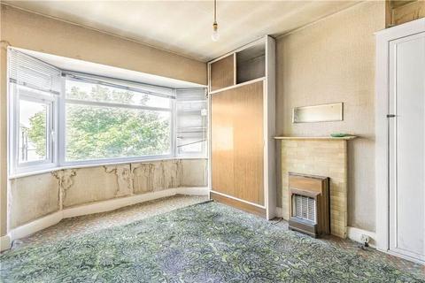40 Lyncroft Gardens, Hounslow, TW3 2QX