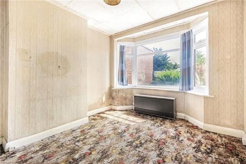 40 Lyncroft Gardens, Hounslow, TW3 2QX