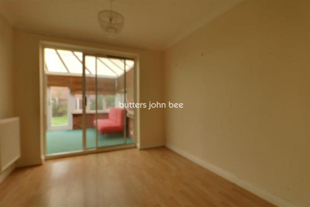James Atkinson Way 4 bed detached house £1,100 pcm (£254 pw)