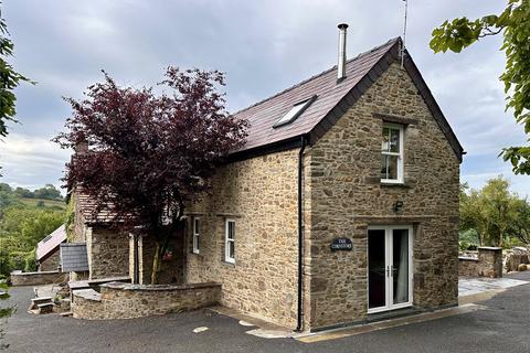 2 bedroom semi-detached house to rent, Treasgell-Ganol, Carmarthen, Carmarthenshire, SA33