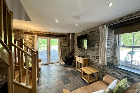 2 bedroom semi-detached house to rent, Treasgell-Ganol, Carmarthen, Carmarthenshire, SA33
