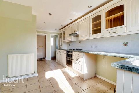 34 Parsonage Leys, Harlow, CM20 3PE