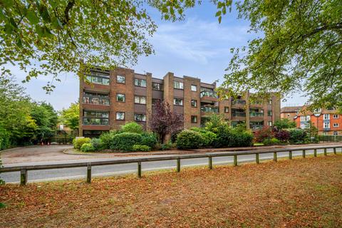 2 bedroom flat for sale, Church Lane, Oxted RH8