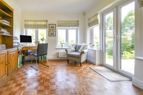 Oketon Elms Road, Hook, RG27 9DP