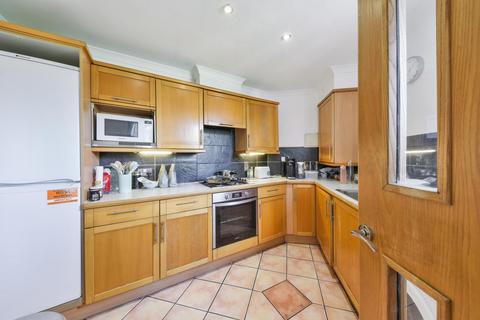 2 bedroom apartment for sale, Regents Gate House, Horseferry Road, London, E14