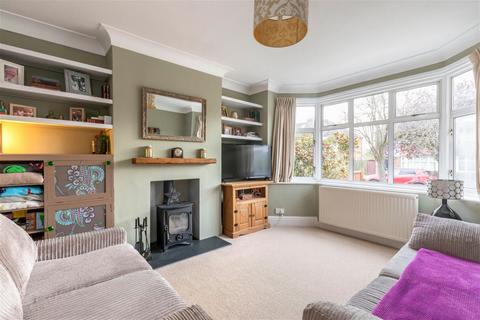 42 Cleevemount Road, Cheltenham, GL52 3HG