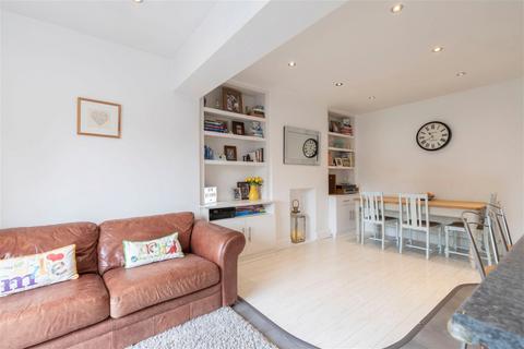42 Cleevemount Road, Cheltenham, GL52 3HG