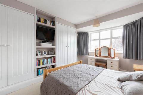 42 Cleevemount Road, Cheltenham, GL52 3HG