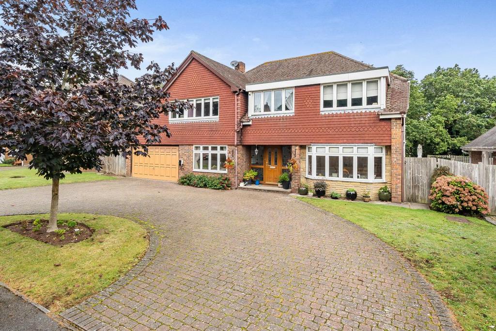 Fullers Wood, Croydon 5 bed detached house for sale £975,000