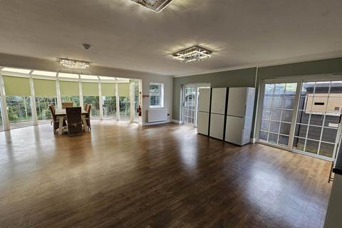 undefined, St. Vincents Road, Westcliff On Sea SS0