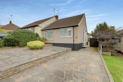 2 bedroom semi-detached bungalow for sale, Springwater Grove, Leigh-on-sea, SS9