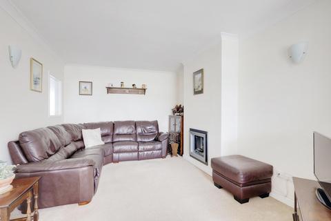 2 bedroom semi-detached bungalow for sale, Springwater Grove, Leigh-on-sea, SS9