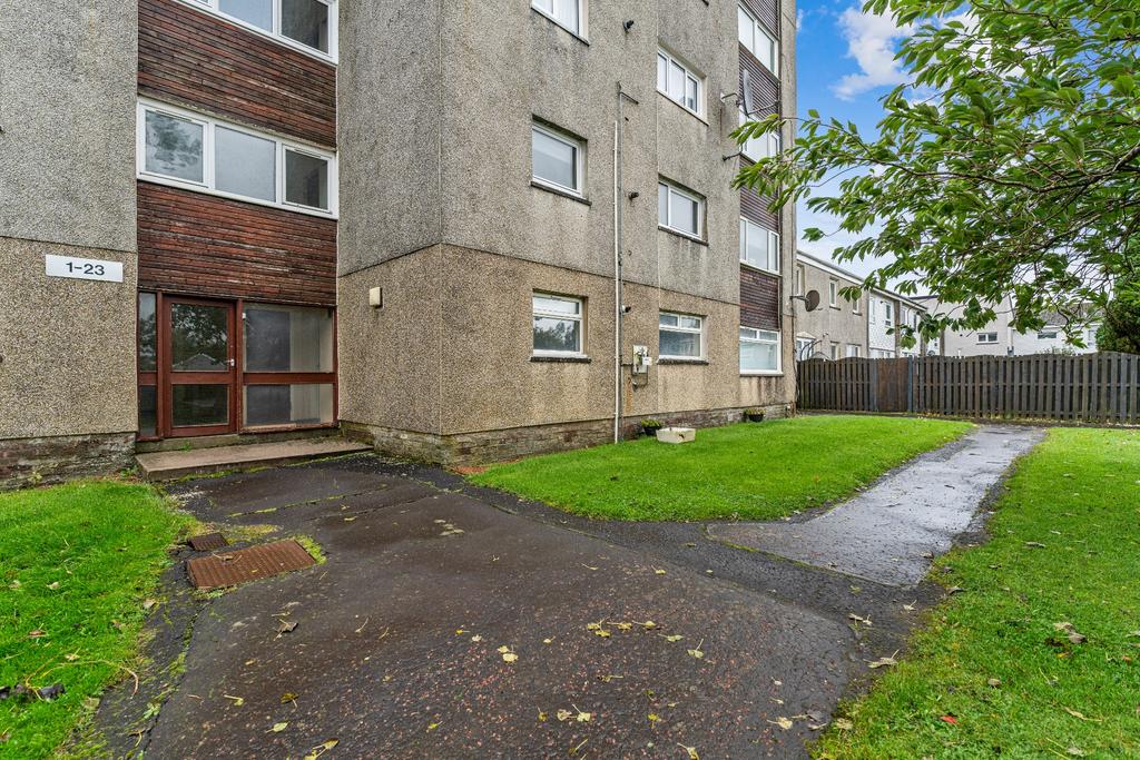 North Berwick Crescent, East Kilbride, South Lanarkshire, G75 8TG 2 bed flat for sale £65,000