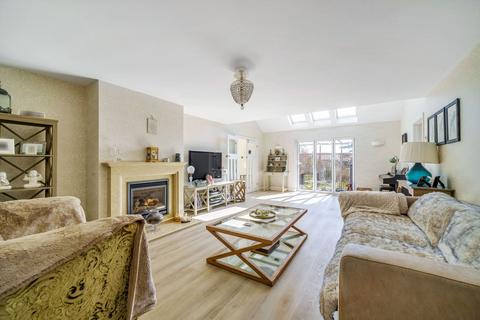 5 bedroom detached house for sale, Traps Hill, Loughton, IG10