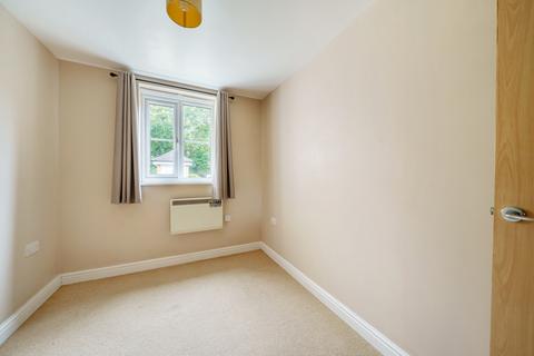 37 Sherriff Close, Esher, KT10 8AT