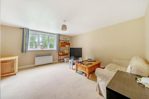 37 Sherriff Close, Esher, KT10 8AT