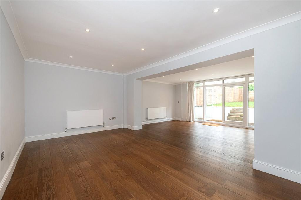 Harley Road, London, NW3 4 bed property £10,998 pcm (£2,538 pw)