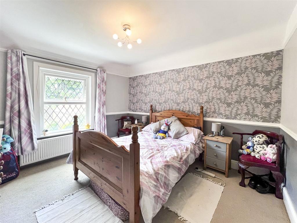 Benham Hill, Thatcham RG18 3 bed detached house for sale £550,000