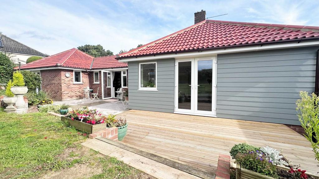 Sandy Lane, Taverham 4 bed detached bungalow for sale £565,000