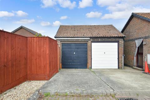 2 bedroom detached bungalow for sale, Scotts Close, Shalfleet, Newport, Isle of Wight